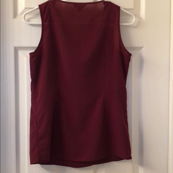 Sleeveless top - Picture 3 of 3